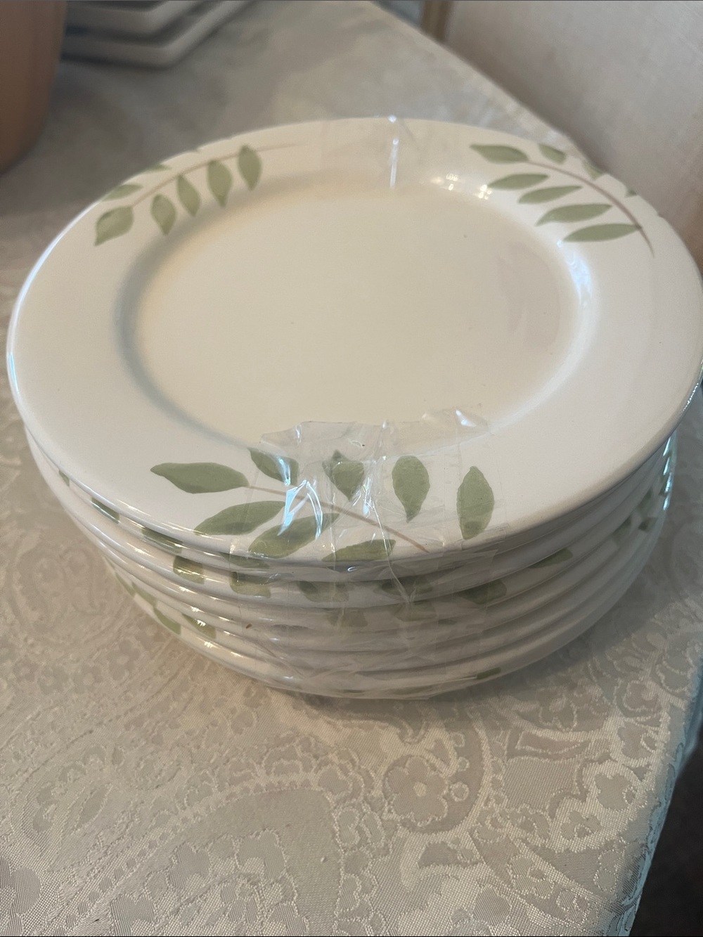 Pier 1 Fresco Leaves Appetizer /Salad Plates Olive Green Leaf Motif - Set of 8